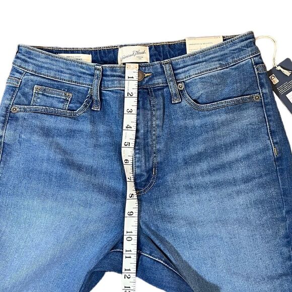 Universal Thread High Rise Skinny Denim Jeans With Patch, Size 8, NWT - Picture 12 of 13